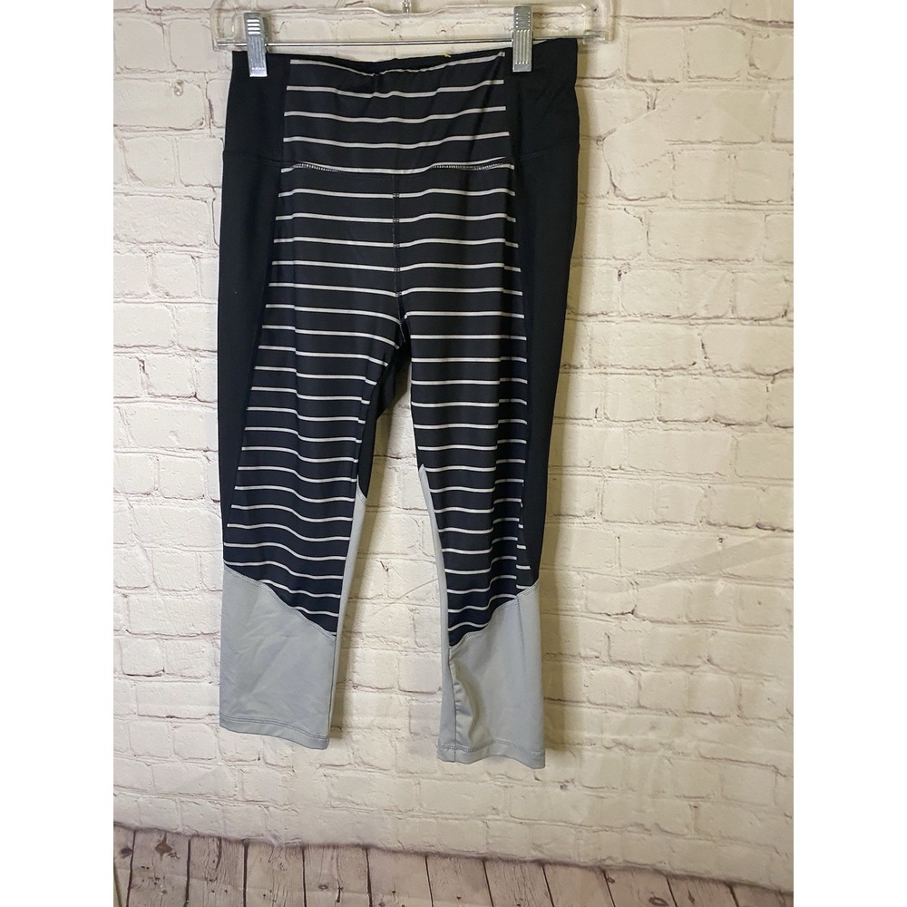 Athletic Works Womens Driworks‎ Capri Leggings Black White Stripe Size Small 4-6